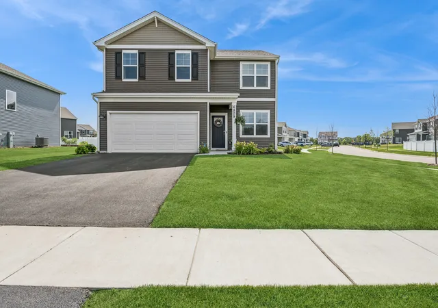 Homes for sale in Wonder Lake, IL | 6809 Willow Dr, Wonder Lake, IL 60097 | MLS# 12685635