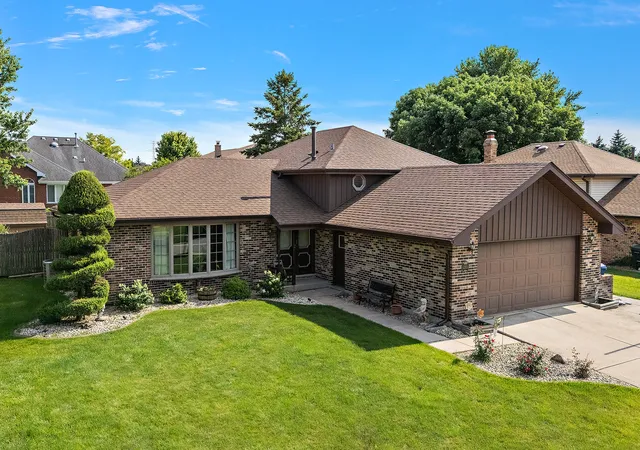 Homes for sale in Homer Glen, IL | 12551 W Martingale Ln, Homer Glen, IL 60491 | MLS# 12685663