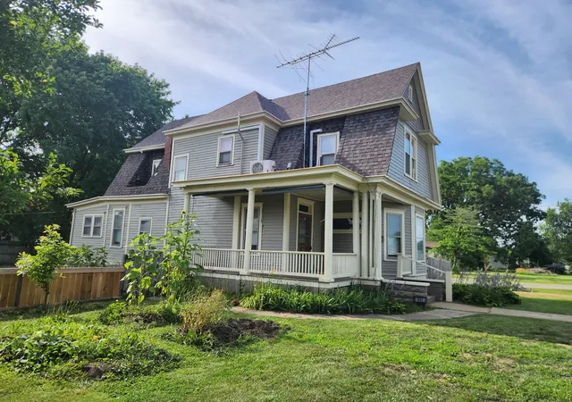 Homes for sale in Pinckneyville, IL | 401 Mason St, Pinckneyville, IL 62274 | MLS# 12685670