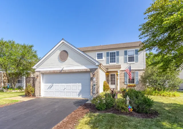 Photo 1 of Single family home for sale at 1806 Wintercrest Ct, Shorewood, IL 60404 | MLS# 12685671 | Listing updated on 2026-09-23