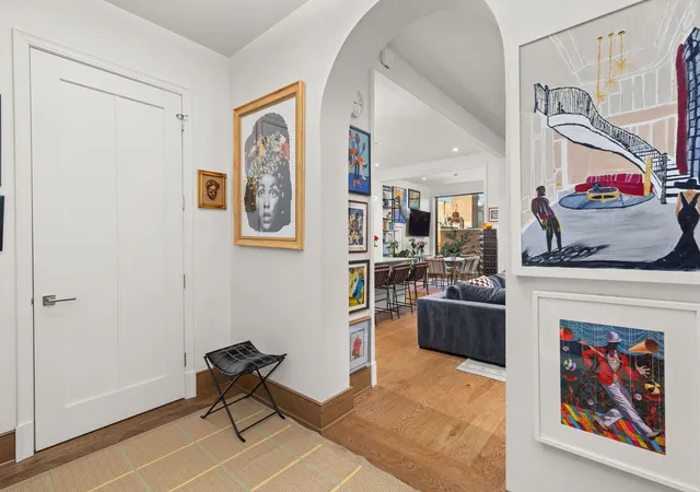 2nd image of 21 N May St #405, Chicago, IL 60607 | MLS# 12685693