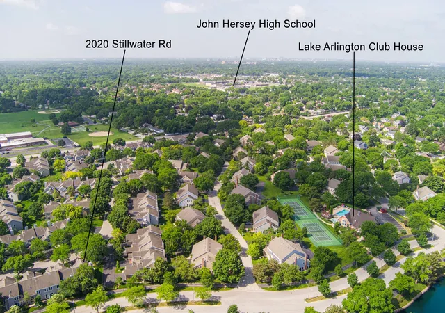 Homes for sale in Arlington Heights, IL | 2020 N Stillwater Road, Arlington Heights, IL 60004 | Houzeo