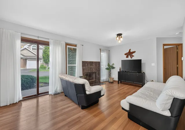 Homes for sale in Arlington Heights, IL | 2020 N Stillwater Rd #2020, Arlington Heights, IL 60004 | MLS# 12685725