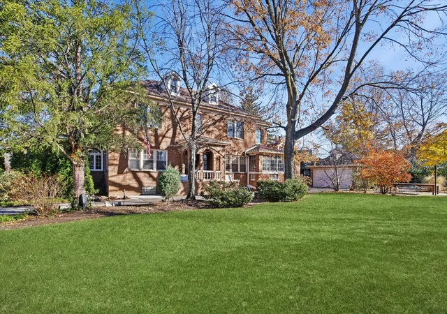 2nd image of 5873 N Forest Glen Ave, Chicago, IL 60646 | MLS# 12685779