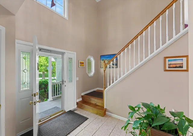 5th image of 3208 Cherry Hills Dr, Champaign, IL 61822 | MLS# 12685782