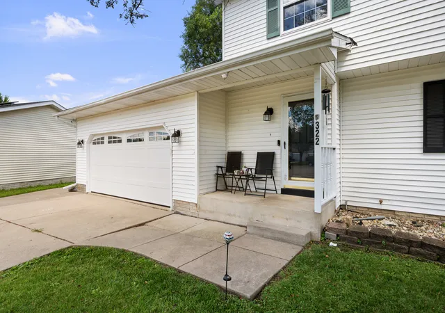 Homes for sale in Colona, IL | 322 Sullivan Dr, Colona, IL 61241 | MLS# 12685788