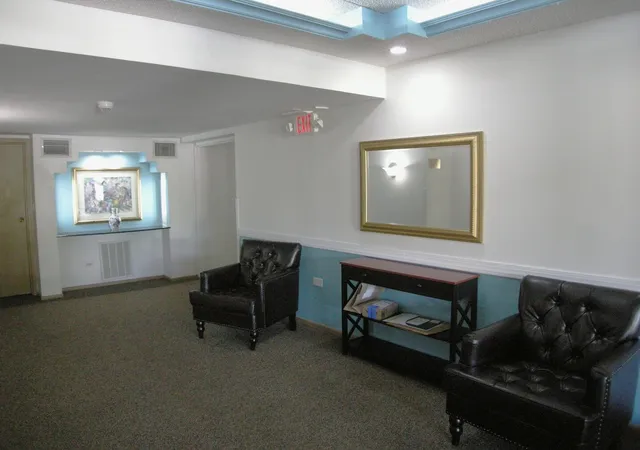 Homes for sale in Arlington Heights, IL | 1216 S New Wilke Rd, Arlington Heights, IL 60005