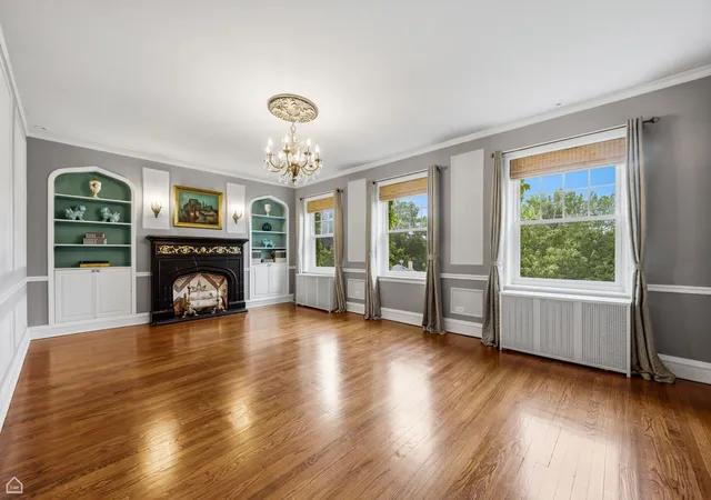 Homes for sale in Chicago, IL | 6121 N Hoyne Ave #3S, Chicago, IL 60659 | MLS# 12685814