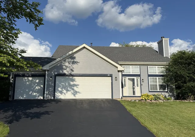 Homes for sale in Roscoe, IL | 9415 Corriedale Run, Roscoe, IL 61073 | MLS# 12685817