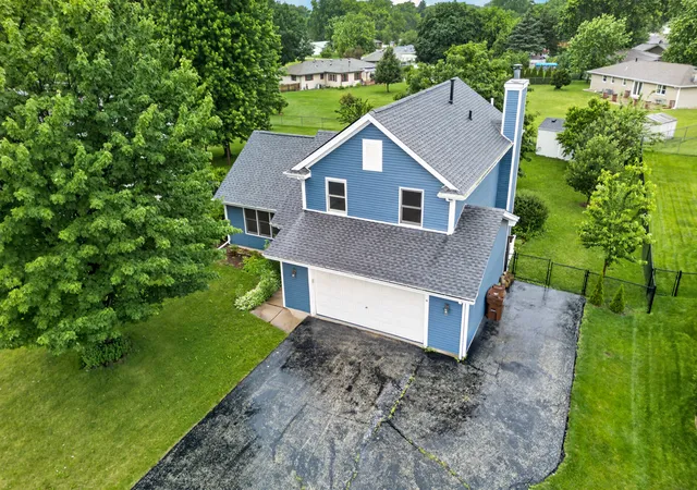 Homes for sale in Machesney Park, IL | 8448 Centaur Dr, Machesney Park, IL 61115 | MLS# 12685829