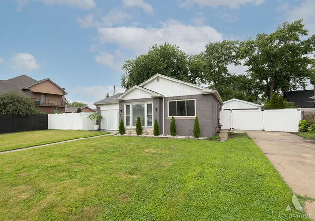 Homes for sale in Norridge, IL | 4826 N Prospect Ave, Norridge, IL 60706 | MLS# 12685874