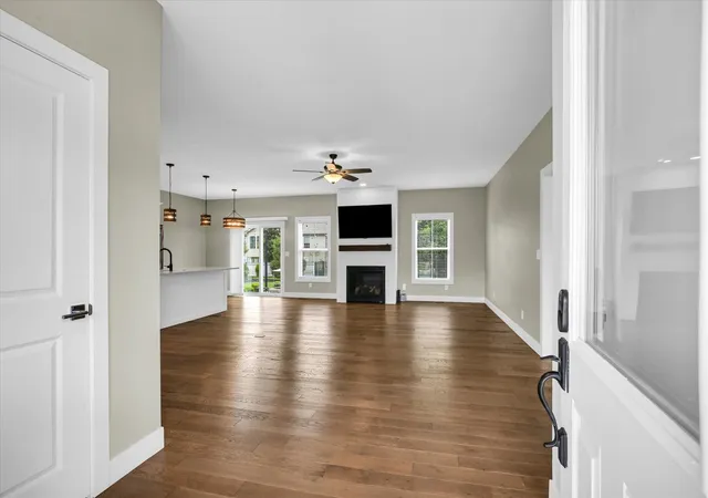 Homes for sale in Mahomet, IL | 1606 Kassen Ave, Mahomet, IL 61853 | MLS# 12685890