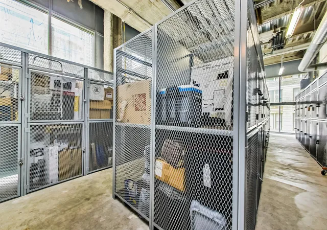 2nd image of 8 E Randolph St, Chicago, IL 60601