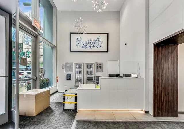 4th image of 8 E Randolph St, Chicago, IL 60601