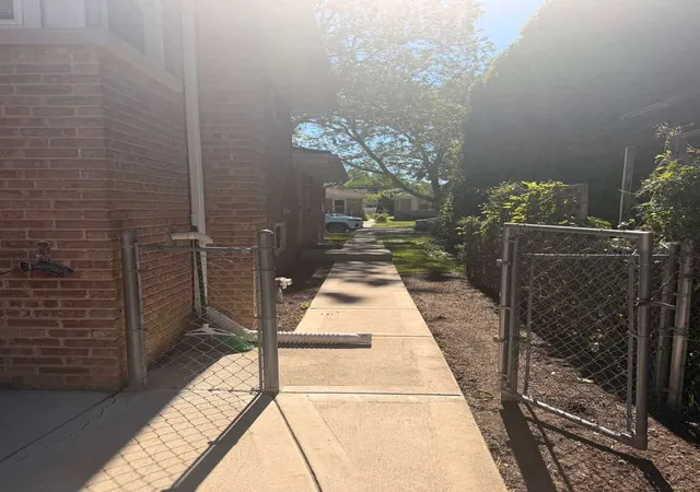 20th image of 8344 Kedvale Ave, Skokie, IL 60076 | MLS# 12685957
