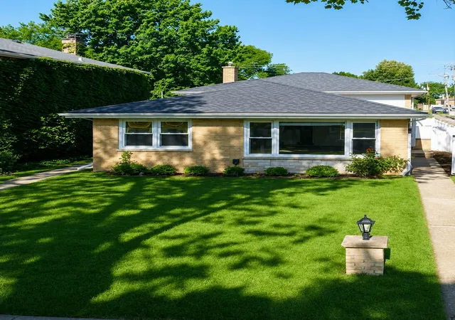 2nd image of 8344 Kedvale Ave, Skokie, IL 60076 | MLS# 12685957
