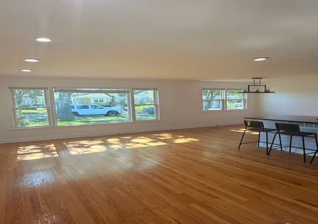 4th image of 8344 Kedvale Ave, Skokie, IL 60076 | MLS# 12685957