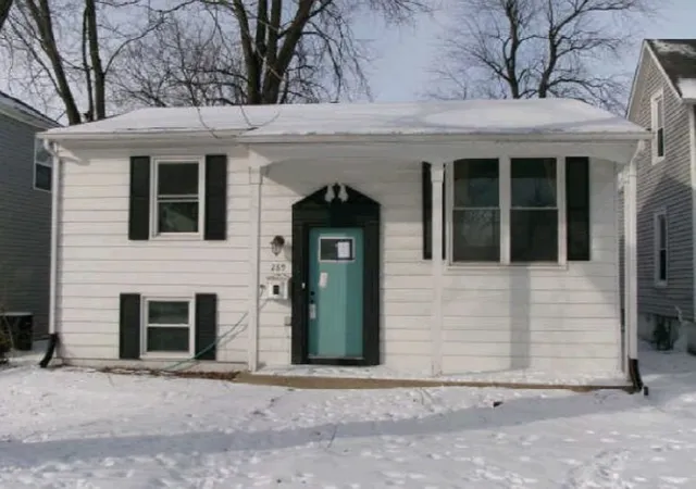 Homes for sale in Bradley, IL | 289 S Douglas Ave, Bradley, IL 60915 | MLS# 12685991