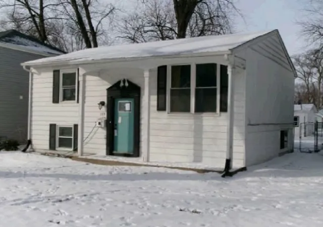 Homes for sale in Bradley, IL | 289 S Douglas Ave, Bradley, IL 60915 | MLS# 12685991