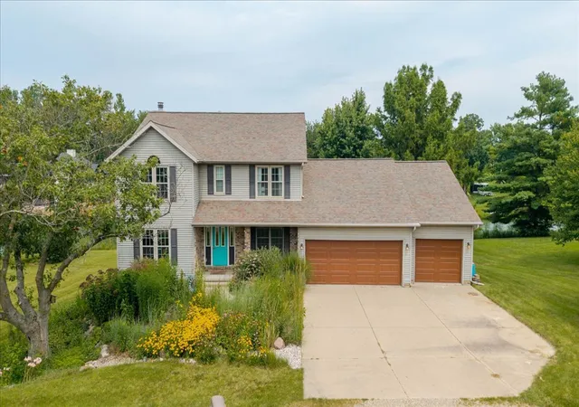 Photo 2 of Sale Pending at 9082 Hardesty Run Rd, Bloomington, IL 61705 | MLS# 12686007 | Listing updated on 2026-08-28