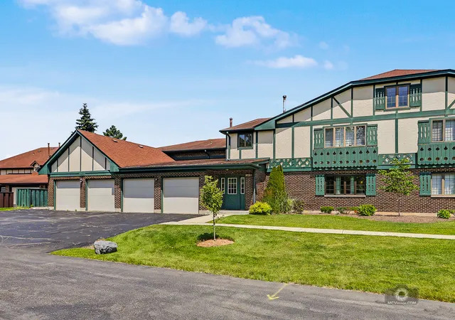1st image of 11657 S Matterhorn Cir #102, Palos Park, IL 60464 | MLS# 12686020