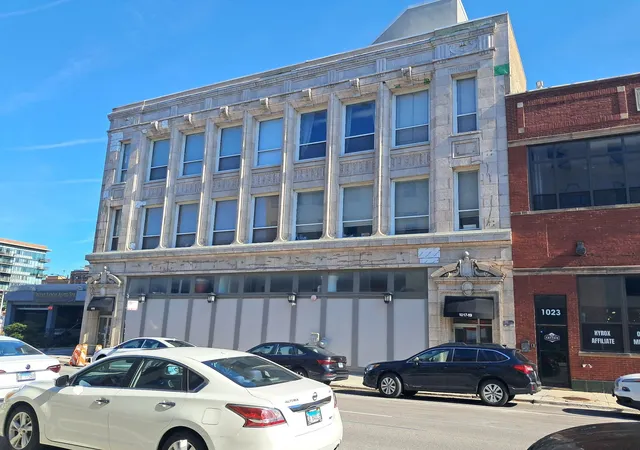Homes for sale in Chicago, IL | 1019 W Jackson Blvd #2J, Chicago, IL 60607 | MLS# 12686030