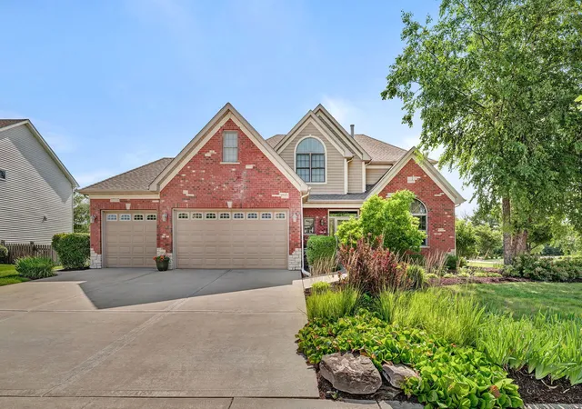 2nd image of 529 E Hunter Ln, Minooka, IL 60447 | MLS# 12686069