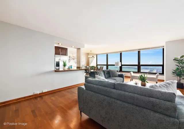 4th image of 360 E Randolph St #3902, Chicago, IL 60601 | MLS# 12686086