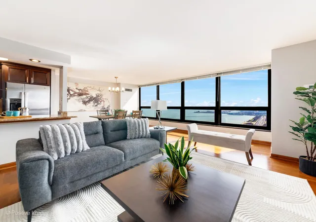 5th image of 360 E Randolph St #3902, Chicago, IL 60601 | MLS# 12686086
