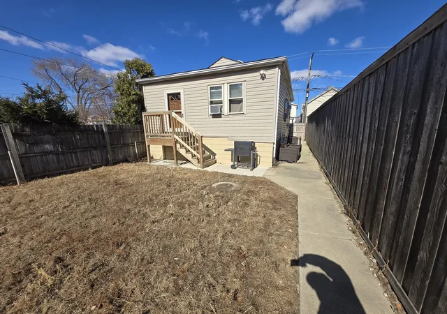 Photo 1 of Single family home for sale at 5750 W 65th Street, Chicago, IL 60638 | MLS# 12686088 | Listing updated on 2026-10-15