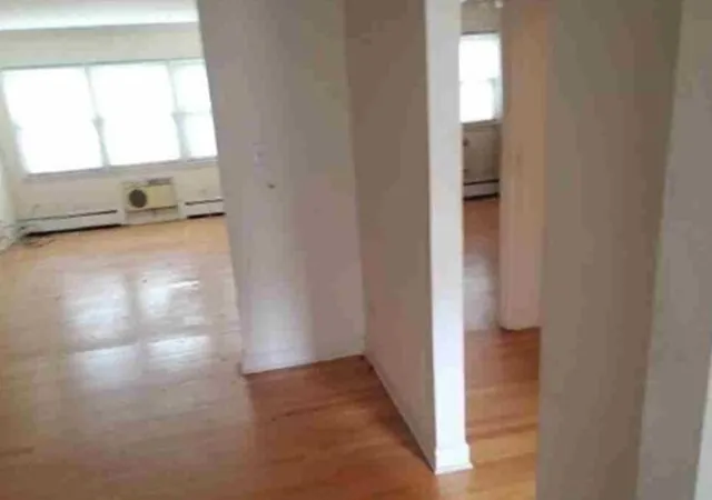 Homes for sale in Chicago, IL | 7123 N Damen Ave #5E, Chicago, IL 60645 | MLS# 12686100