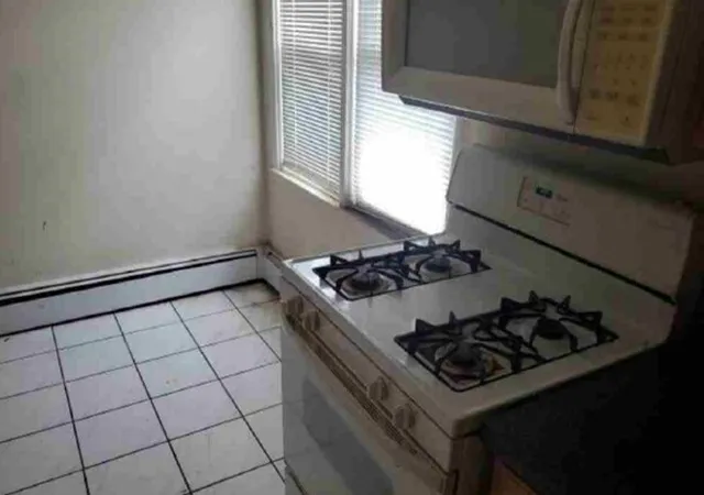 Homes for sale in Chicago, IL | 7123 N Damen Ave #5E, Chicago, IL 60645 | MLS# 12686100