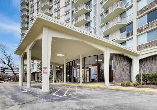 Homes for sale in Oak Brook, IL | 40 N Tower Road, Oak Brook, IL 60523 | Houzeo