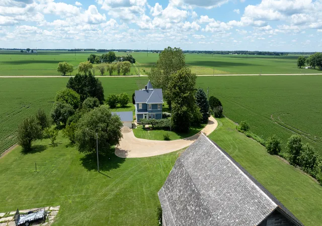 Homes for sale in Rock Falls, IL | 972 Hamilton Rd, Rock Falls, IL 61071 | MLS# 12686161