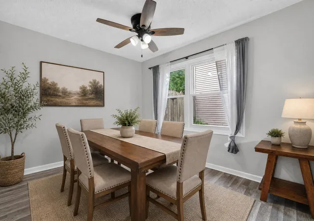 Photo 4 of Single family home for sale at 1039 Knollwood Ln, Bartlett, IL 60103 | MLS# 12686167 | Listing updated on 2026-08-27