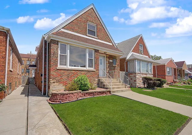 Photo 3 of Single family home for sale at 11011 S Ave L, Chicago, IL 60617 | MLS# 12686187 | Listing updated on 2026-09-15