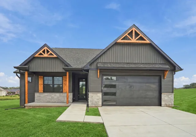 Photo 1 of Single family home for sale at 1409 Legends Dr, Milan, IL 61264 | MLS# 12686192 | Listing updated on 2026-10-01