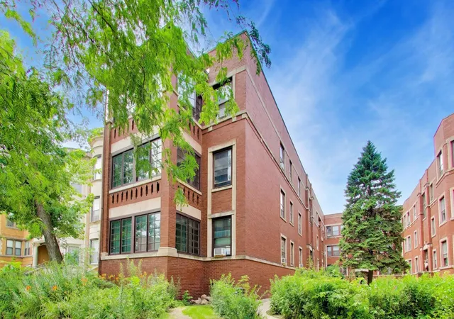 Homes for sale in Chicago, IL | 6108 S Kimbark Ave #2E, Chicago, IL 60637 | MLS# 12686271