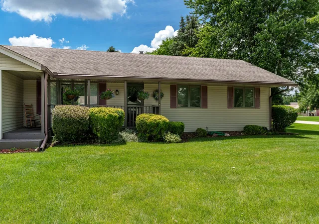 Homes for sale in Cherry Valley, IL | 7431 Farview Dr, Cherry Valley, IL 61016 | MLS# 12686285