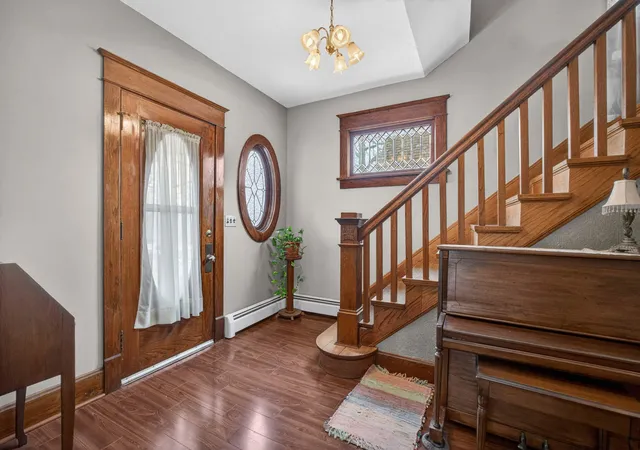 3rd image of 1587 34Th Ave, Moline, IL 61265 | MLS# 12686292
