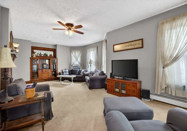 4th image of 1587 34Th Ave, Moline, IL 61265 | MLS# 12686292