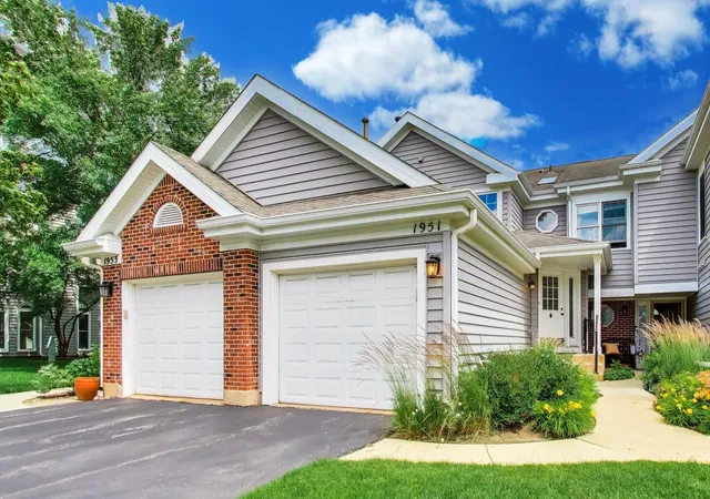 Homes for sale in Arlington Heights, IL | 1951 N Stillwater Rd #0, Arlington Heights, IL 60004 | MLS# 12686298