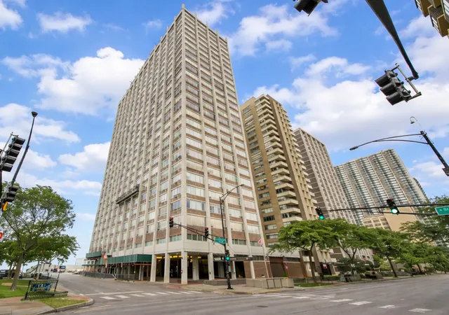 1st image of 6171 N Sheridan Rd #2104, Chicago, IL 60660 | MLS# 12686319