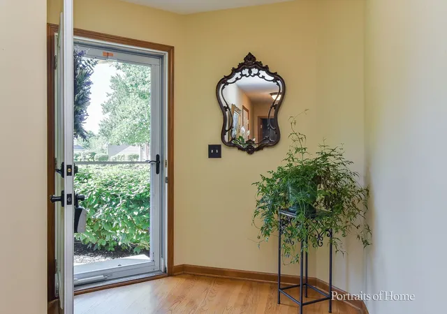 3rd image of 403 Dillman Ct, Naperville, IL 60540 | MLS# 12686364