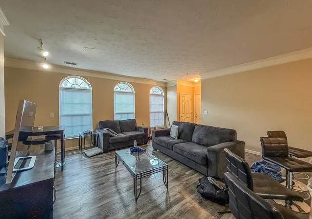 Homes for sale in Urbana, IL | 1903 N Lincoln Ave #220, Urbana, IL 61801 | MLS# 12686366