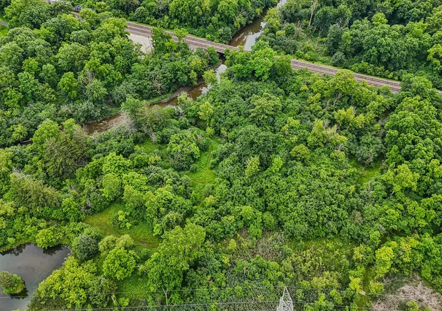 5th image of 10S540 County Line Rd, Burr Ridge, IL 60527 | MLS# 12686382