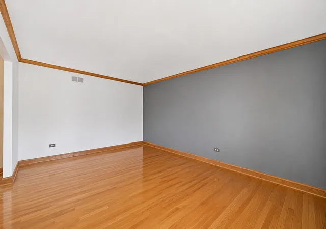 Homes for sale in Palos Park, IL | 10650 Wildwood Dr, Palos Park, IL 60464 | MLS# 12686386