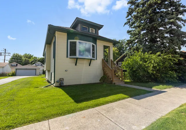1st image of 4030 Vernon Ave, Brookfield, IL 60513 | MLS# 12686406