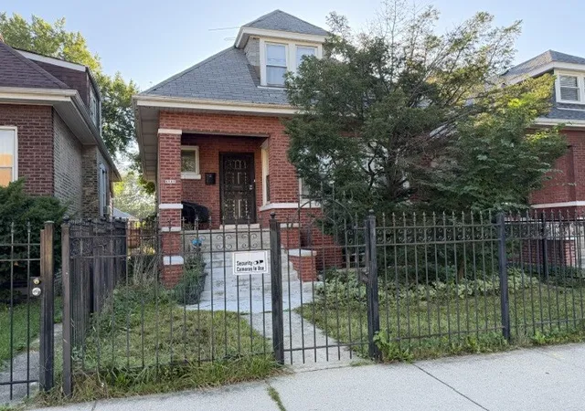 Photo 1 of Single family home for sale at 1515 N Lockwood Ave, Chicago, IL 60651 | MLS# 12686422 | Listing updated on 2026-10-21