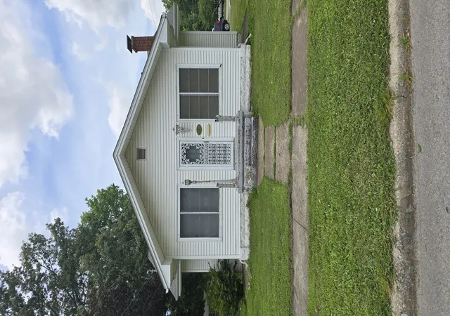 3rd image of 602 S Vicksburg St, Marion, IL 62959 | MLS# 12686453